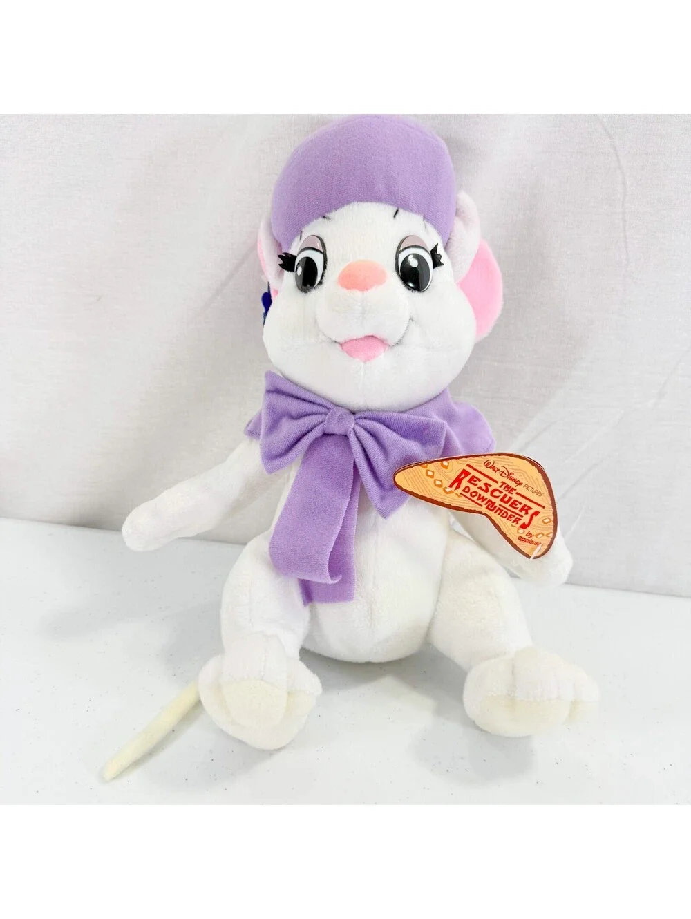 Disney The Rescuers Down Under BIANCA 11